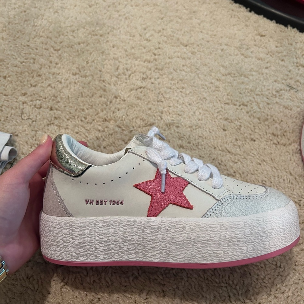 Vintage Havana Pink Star Sneakers